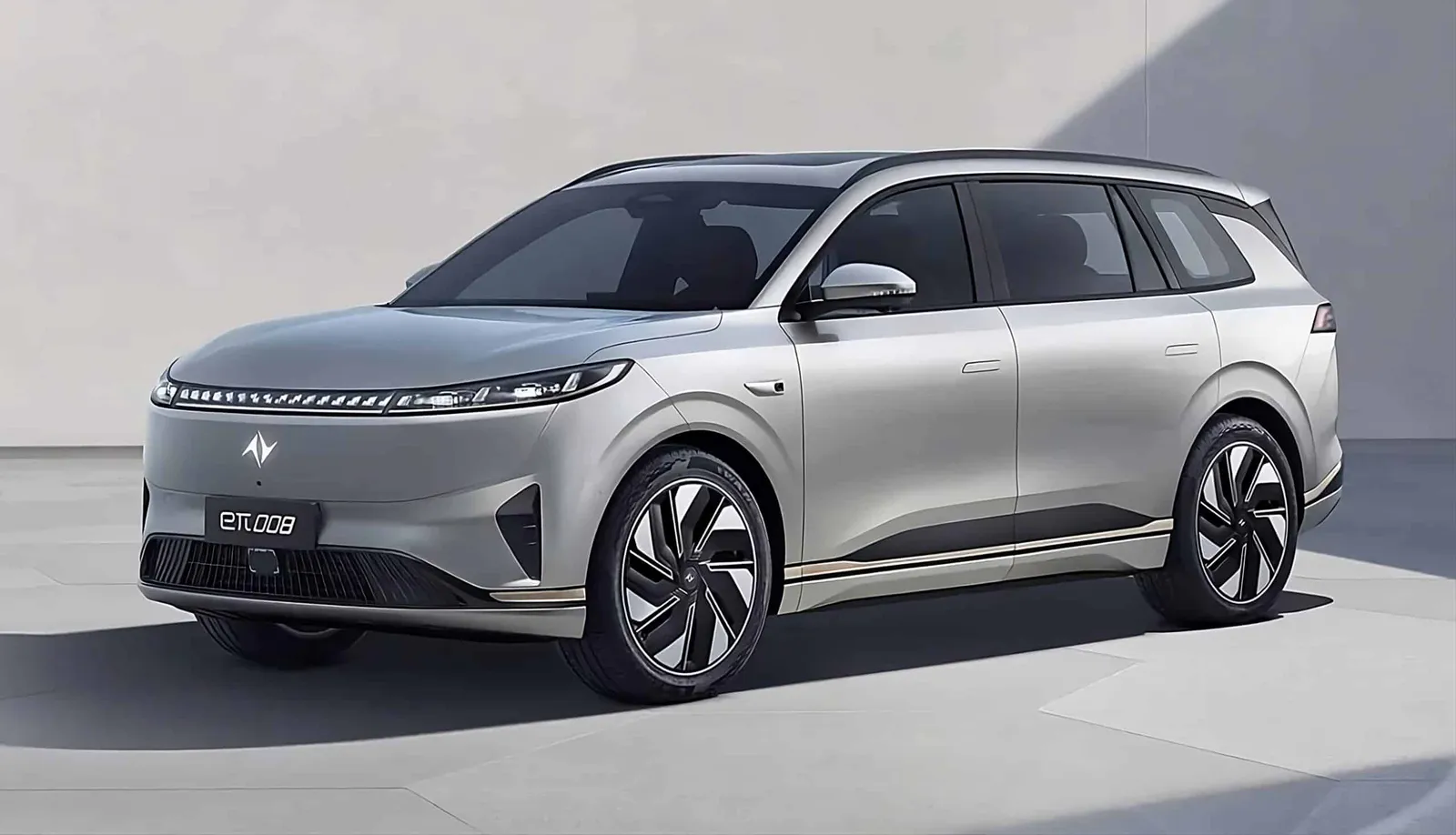 Dongfeng EP008